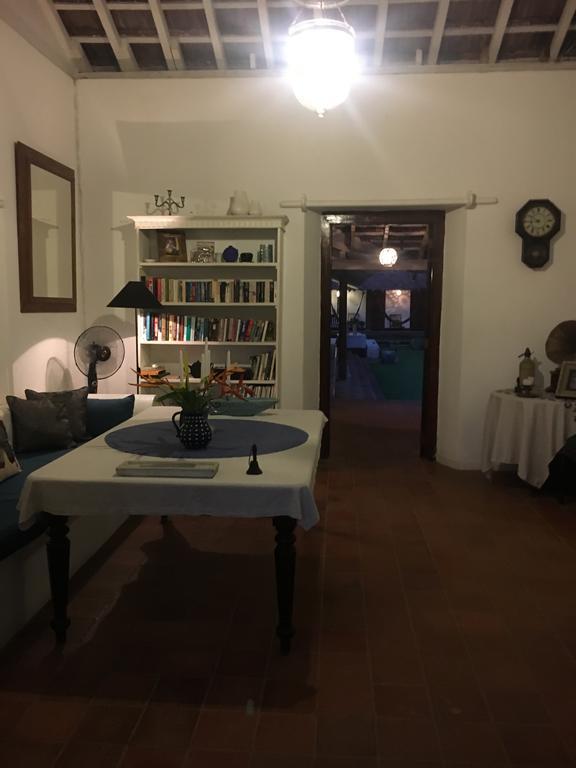 Walahanduwa Templeberg Bed & Breakfast エクステリア 写真