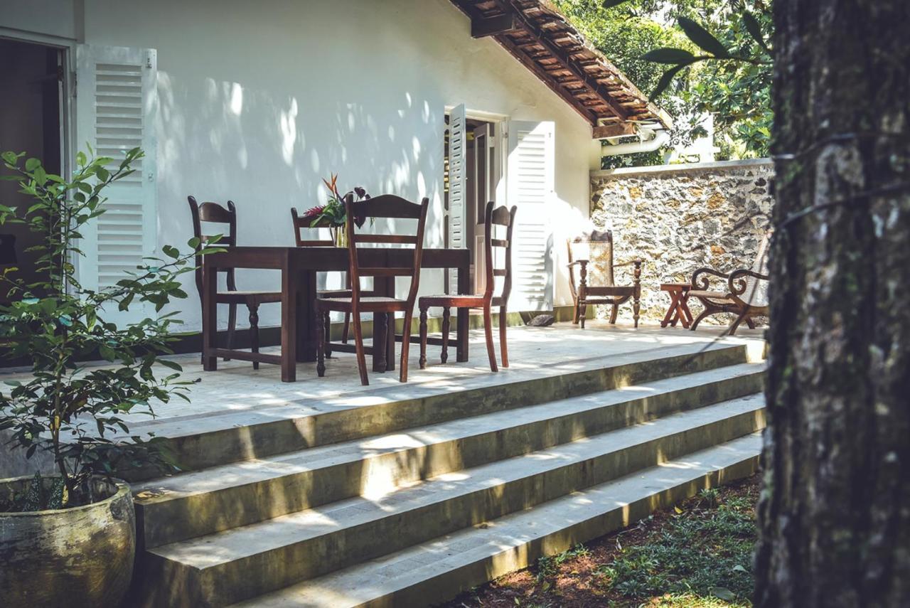 Walahanduwa Templeberg Bed & Breakfast エクステリア 写真